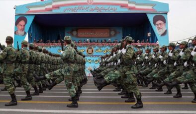 İran ordusu: Elimiz tetikte düşmanın hareketlerini izliyoruz