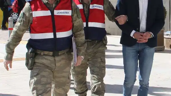 İstanbul merkezli 8 ilde göçmen kaçakçılığı operasyonu: 48 gözaltı