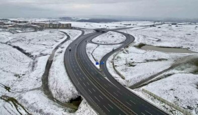 İstanbul’un yüksek kesimlerinde kar etkili oldu