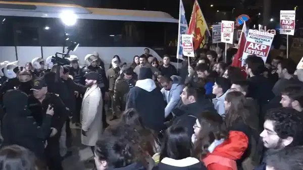 Kadınlardan 6 Şubat anmasındaki polis şiddetine suç duyurusu