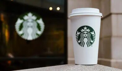 Kahveseverlere kötü haber: Starbucks o içecekleri menüden kaldırdı!