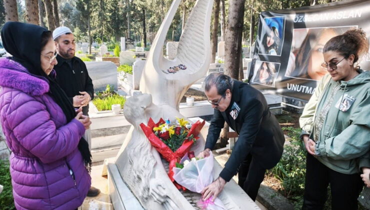 Katledilmesinin 11’inci yılı: Özgecan Aslan mezarı başında anıldı