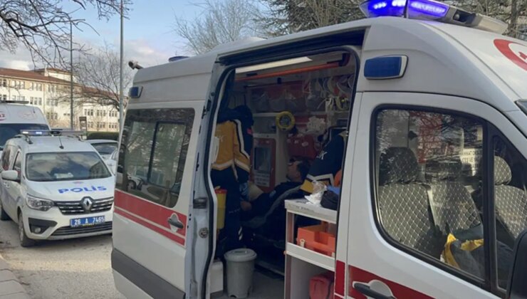 Komşular arasında gürültü nedeniyle ‘bıçaklı’ kavga: 4 yaralı