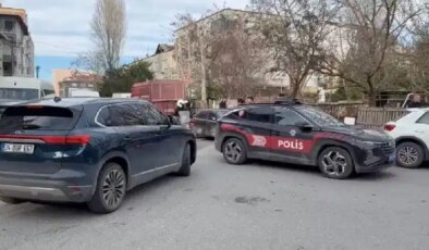 Küçükçekmece’de polislere saldırı: 4’ü polis 6 yaralı