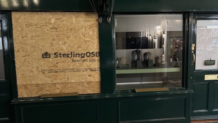 Londra’da gündüz vakti kuyumcu soygunu