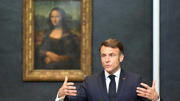 Louvre Müzesi’nin yeni müdürü Christophe Leribault oldu