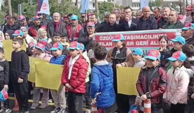 Mersin Limanı’nda işten çıkarılanlara destek eylemi: ‘Bu çocukların vebalini boynunuza almayın!’