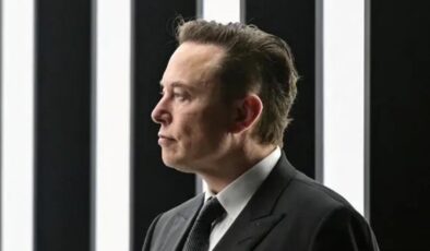 Musk’tan Epstein çıkışı: Gerçeği söyleyenlerin dava masraflarını ben karşılarım