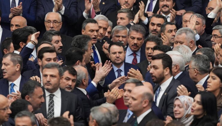 Olaylı yemin töreni sonrası Bakan Gürlek’ten ilk paylaşım