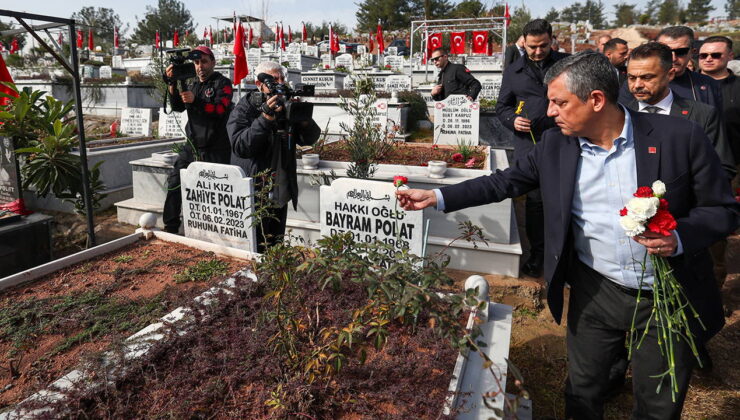 Özgür Özel, 6 Şubat’ın üçüncü yılında Osmaniye’de deprem şehitliğini ziyaret etti