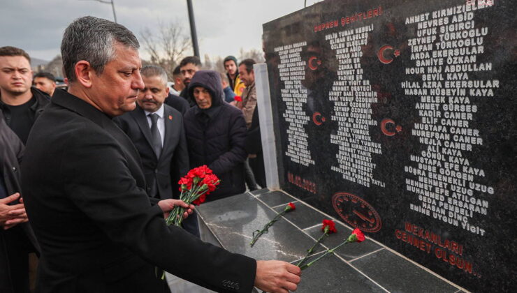 Özgür Özel deprem bölgesinde: Gölbaşı Deprem Şehitliği’ni ziyaret etti