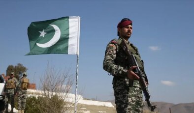 Pakistan’dan Afganistan’a hava saldırısı: 7 hedef vuruldu