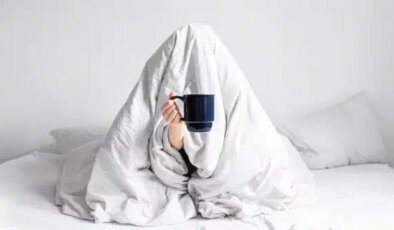 Pazartesi sendromu değil ‘sosyal jetlag’: Hafta sonu fazla uyumak biyolojik saati bozuyor…