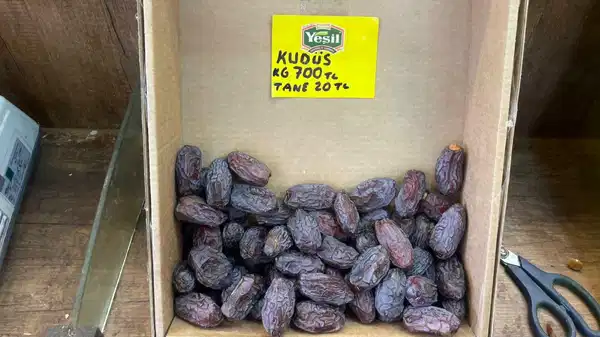 Ramazanda yeni dönem: Hurma tane ile satışta!