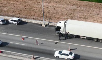 Sevkiyat yapılacağı bilgisi alındı, operasyon düzenlendi: 240 kg skunk yakalandı!