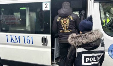 Şişli’de polis ekiplerinden okul çevrelerinde sıkı denetim