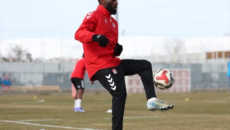 Sivasspor, Sarıyer maçının hazırlıklarını tamamladı