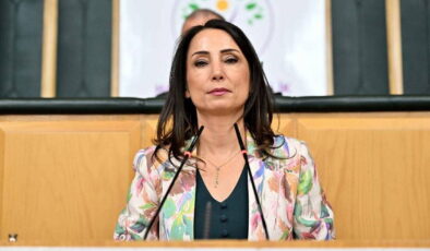 Son Dakika… DEM Parti Grup Toplantısı başladı: Tülay Hatimoğulları konuşuyor