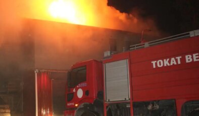 Tokat’ta kereste fabrikasının silosundaki yangın kontrol altına alındı