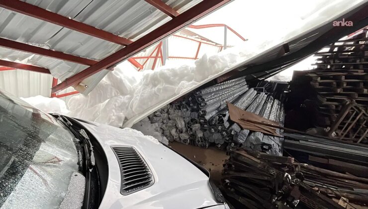 Tunceli OSB’de yoğun kardan ‘çatı’ çöktü: Yaklaşık 7 milyon liralık zarar oluştu!