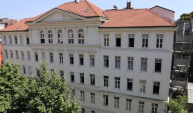 Türk öğretmenler greve çıkıyor