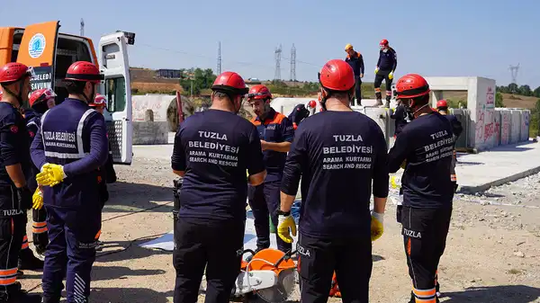 Tuzla Belediyesi’nden Türkiye’de bir ilk: ‘Afet anında kesintisiz haberleşme ağı’