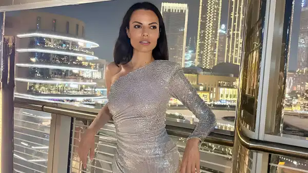 Ünlü model Simge Ünal, Emniyet Genel Müdürlüğü’nden yardım istedi: ‘3 yıldır taciz ediliyorum’
