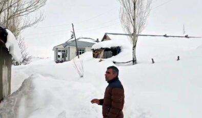Van’da 76 yerleşim yerinin yolu kapandı!
