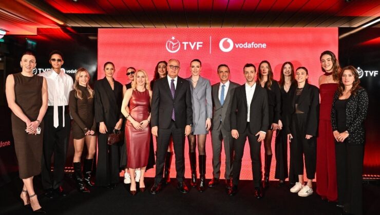 Vodafone, kadın voleybol sponsorluğunda başarılı iki yılı kutladı