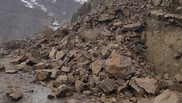 Yağışların ardından 6 farklı noktada heyelan meydana geldi