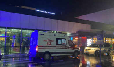 Yemekten zehirlenen AVM’nin güvenlik görevlileri hastanelik oldu!