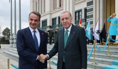 Yunanistan Başbakanı Miçotakis’ten Türkiye mesajı: Normal ve işlevsel bir ilişki istiyoruz