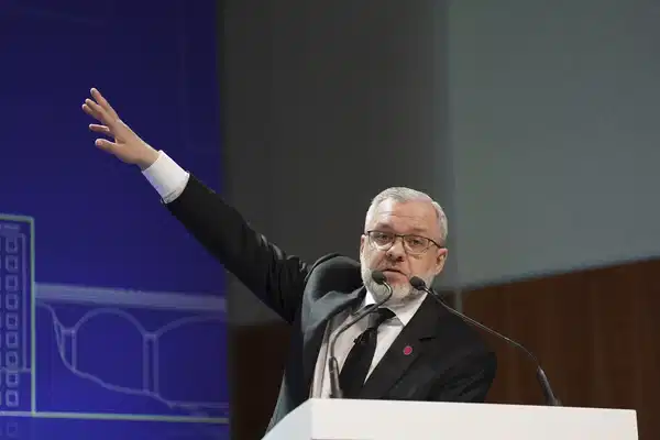 Zelenski çevresine uzanan yolsuzluk krizi: Eski bakan gözaltında
