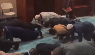 ABD’de cemaate teravih sonrası şınav çektiren Türk imam