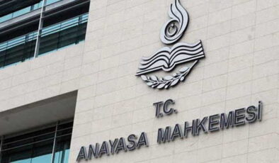 Anayasa Mahkemesi’nden 5 siyasi parti hakkında suç duyurusu