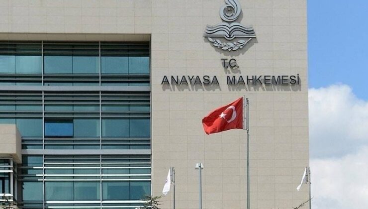 Anayasa Mahkemesi’nden 9 siyasi parti için karar!