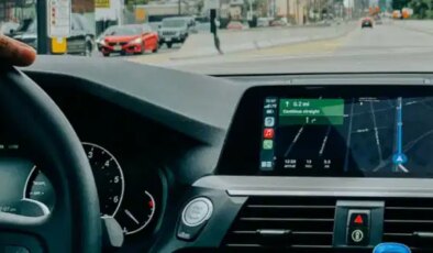 Arabada multimedya ve double teyp yasak mı? Arabada CarPlay ve Android Auto kullanılabilir mi?