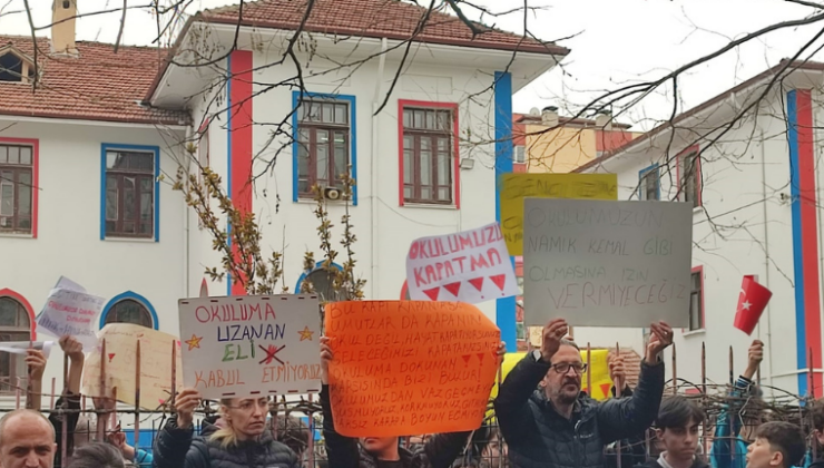 Asırlık okullarının kapatılması öğrencileri isyan ettirdi
