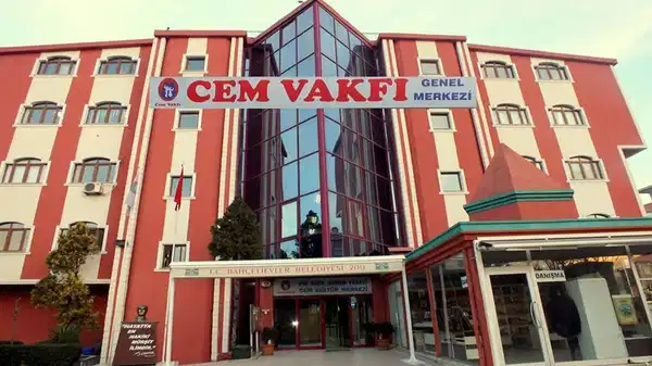 Cem Vakfı’ndan MEB’in ‘Ramazan’ genelgesine: ‘Çocuklarımızda dışlanmışlık hissi oluşturabilir’