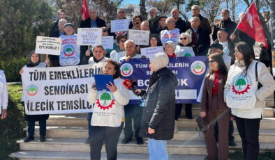 Emekliler Bilecik’ten iktidara seslendi: ‘Sandıkta görüşeceğiz!’