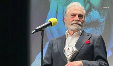 Haluk Bilginer: Utanmayı bilmeyenler yönettikçe dünya daha kötüye gidecek