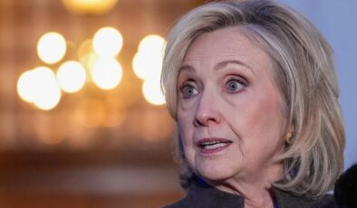 Hillary Clinton: Epstein’in suçlarından haberim yoktu