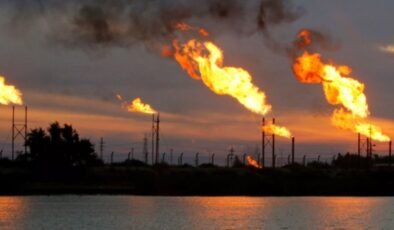 Hürmüz Boğazı kapatıldı: Irak, Basra’daki Rumeyle sahasında petrol üretimini durdurdu