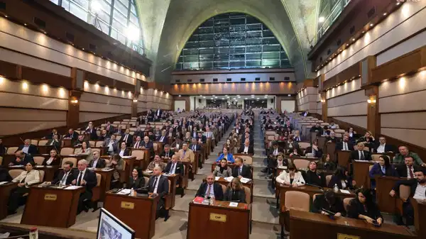 İBB’den depremle mücadelede yeni adım: ‘Binasını güçlendirecek vatandaşlara kira yardımı’