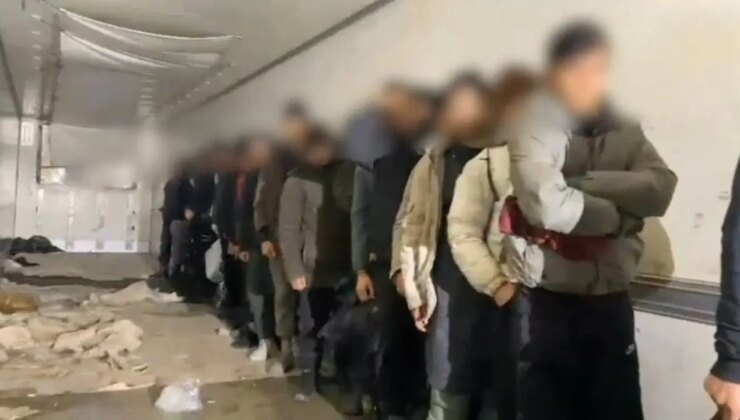 İran sınırından Türkiye’ye giren kaçak göçmenler yakalandı