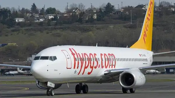İran’da mahsur kalan Pegasus Havayolları ekibi yurda döndü