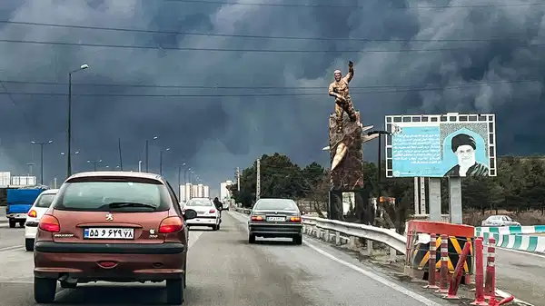 İsrail, İran’ın iç bölgelerini vurdu, İran’dan misilleme gecikmedi!