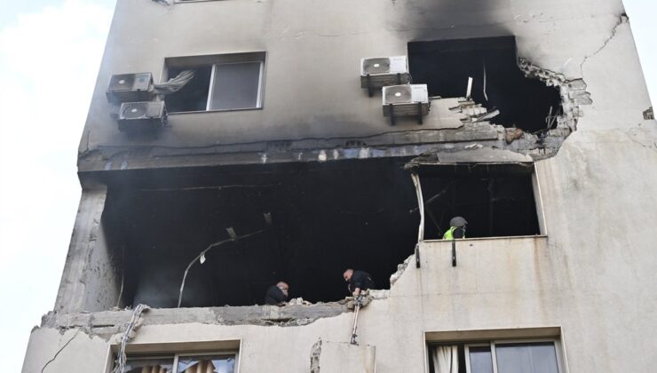 İsrail, Lübnan’da silah deposunu vurdu: 2 ölü