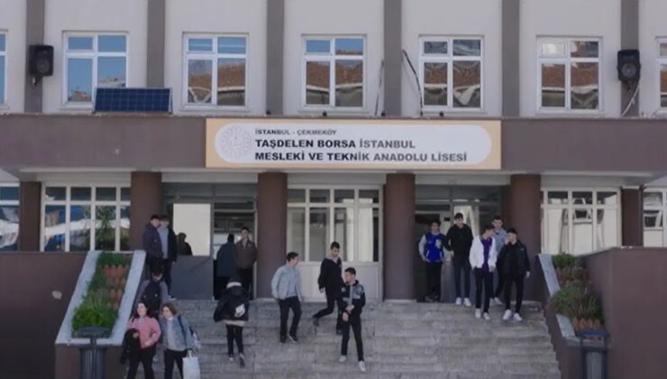 İstanbul Çekmeköy’de lisede bıçaklı saldırı: 2 öğretmen ve 1 öğrenci yaralandı!