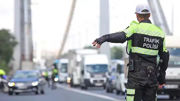 İstanbul’da kavga etmek için aracından inen sürücüye 181 bin 246 lira ceza!